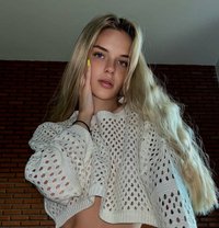 Freya - escort in Phuket Photo 3 of 13