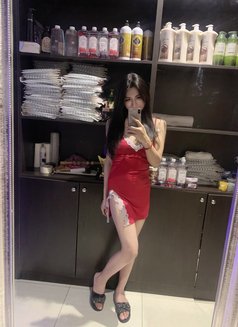 Freya - Acompañantes transexual in Dubai Photo 4 of 5