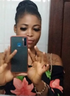 Frida🥰 - puta in Abidjan Photo 4 of 4