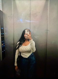 Friends With Benefits - escort in Mumbai Photo 1 of 1