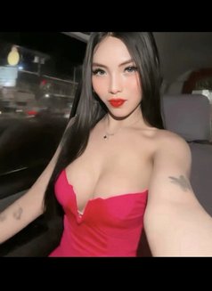 Fritzie - escort in Manila Photo 5 of 7