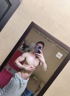 Froi'masseur - masseur in Taipei Photo 10 of 14
