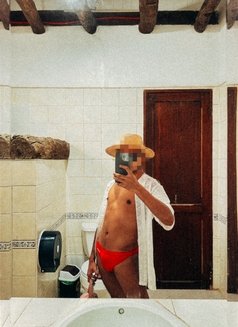 From the Tropics - Male escort in Cebu City Photo 1 of 3