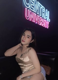 Froserfina fields - Transsexual escort in Manila Photo 8 of 8