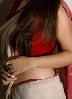 Keerthi(27) Cam with Real meet- Mallu - escort in Chennai Photo 1 of 1