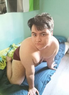 Ft M Ruben - Male escort in Madrid Photo 1 of 3