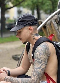 Ftm Stefan - Acompañantes transexual in Bangkok Photo 9 of 10