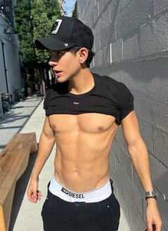 Fuck Boy - Male escort in New Delhi Photo 1 of 2