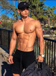 Fuck Boy - Male escort in New Delhi Photo 2 of 2