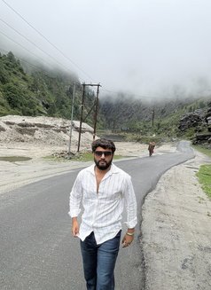 Mradul - Male escort in Noida Photo 1 of 4