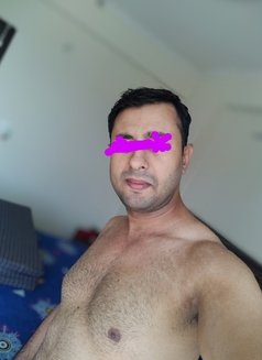 Fuckiologist from India (till 24 March) - Male companion in Bangkok Photo 2 of 21