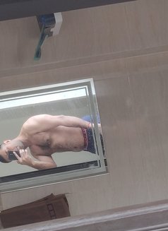 Fuckiologist - Acompañante masculino in New Delhi Photo 7 of 28