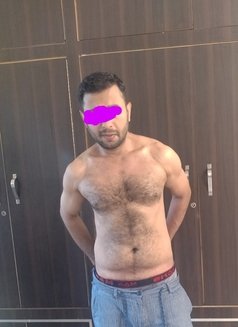 Fuckiologist - Male companion in New Delhi Photo 5 of 18