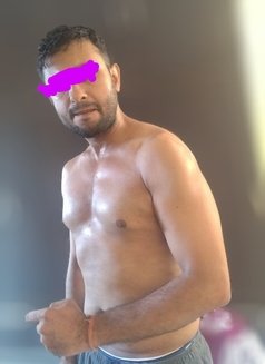 Fuckiologist from India (till 24 March) - Male companion in Bangkok Photo 13 of 21