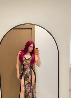 Flaire Queen XL - Acompañantes transexual in Jeddah Photo 9 of 10