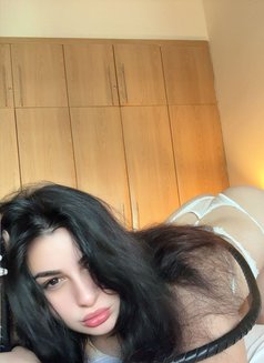 Ful service tatiana Dubai marina - escort in Dubai Photo 9 of 15