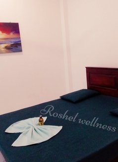 Full body massage & Nuru massage - masseuse in Colombo Photo 4 of 10