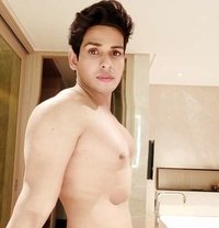 vkblnm;,,vjepojfproe - Agencia de acompañantes masculinas in Phuket