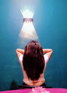2 in 1 Nuru & Full bodyMassage - masseuse in Colombo Photo 7 of 9