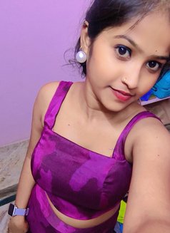 Full Brunette & Independent Anshika - escort in Pune Photo 2 of 3