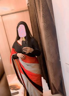 Full Mature House Wife Hema Genuine Esco - escort in Pune Photo 1 of 2