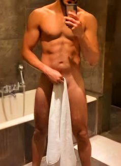 Full Privacy No Advance - Male escort in New Delhi Photo 1 of 3