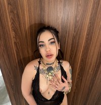 Full Servi̇ce Danla - Transsexual escort in Riyadh