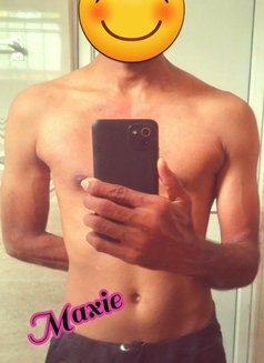Full service for foreign & local ladies. - Male escort in Colombo Photo 5 of 5