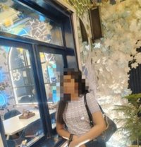 Full service independently and webcam - escort in Kochi Photo 2 of 2