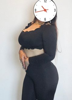 Full Service Yasmine - escort in Al Manama Photo 4 of 5