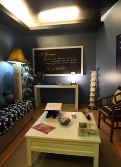 Full Spa Tantric Massage - masseuse in Lisbon Photo 2 of 14