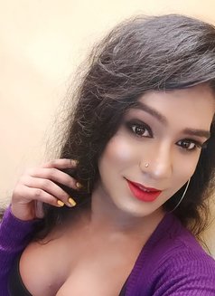 Fully active Monster big cock versatile - Transsexual escort in Mumbai Photo 11 of 12