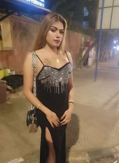 Fully active monster Dick verstil shema - Transsexual escort in Mumbai Photo 3 of 9