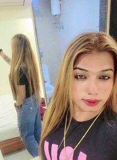 Fully active monster Dick verstil shema - Transsexual escort in Mumbai Photo 8 of 9