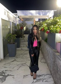 FULLY FUNCTIONAL AND LOTS OF CUM BABY - Acompañantes transexual in Dubai Photo 30 of 30