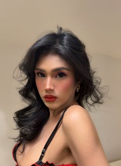 Fully Functional Asian Ts MARI - Acompañantes transexual in Bangkok Photo 14 of 19