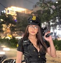 Police trans in town - Acompañantes transexual in Makati City