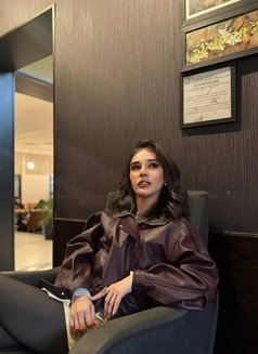 Fully functional ladyboy in Abu Dhabi - Acompañantes transexual in Abu Dhabi Photo 24 of 24