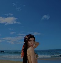 Fully functional ladyboy in Singapore - Transsexual escort in Singapore