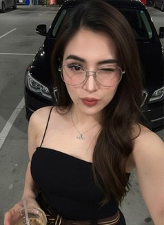 FULLY FUNCTIONAL NO DRAMA! 5 . - Transsexual escort in Singapore Photo 28 of 29