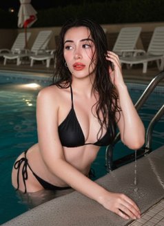 FULLY FUNCTIONAL NO DRAMA! 5 . - Transsexual escort in Singapore Photo 29 of 29