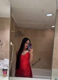 Shemale Shanine fully functional - Acompañantes transexual in Singapore Photo 2 of 11