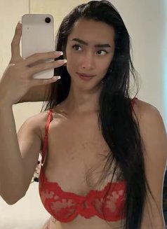 TS FULLY FUNCTIONAL - Transsexual escort in Phuket Photo 29 of 30