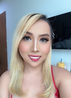 FULLY FUNCTIONAL WILD FUCKER SQUIRT - Acompañantes transexual in Kuala Lumpur Photo 30 of 30
