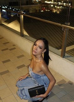 Fully Functional Yuri - Transsexual escort in Hong Kong Photo 9 of 11