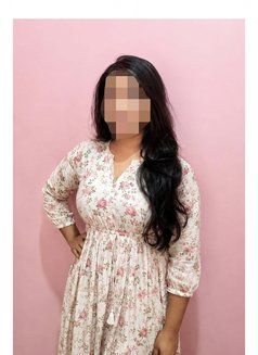 Fully Independent Girl for Cam & Meet - puta in Pune Photo 2 of 3