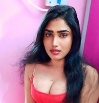 Online service here with Vanitha 24 - Acompañantes transexual in Chennai