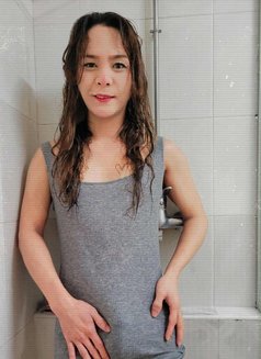 Fully top 7inches - Acompañantes transexual in Singapore Photo 4 of 4