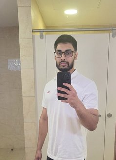 Fun and Enjoyable Experience for Women - Male escort in Dubai Photo 5 of 6