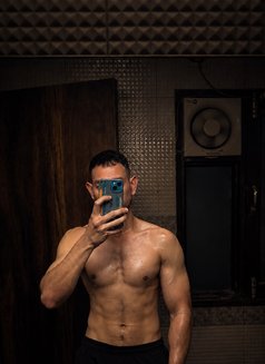 Fun - Acompañantes masculino in Gurgaon Photo 2 of 2